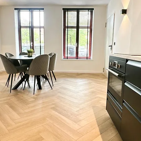 Luxe Voor 5 Personen 78-2 *